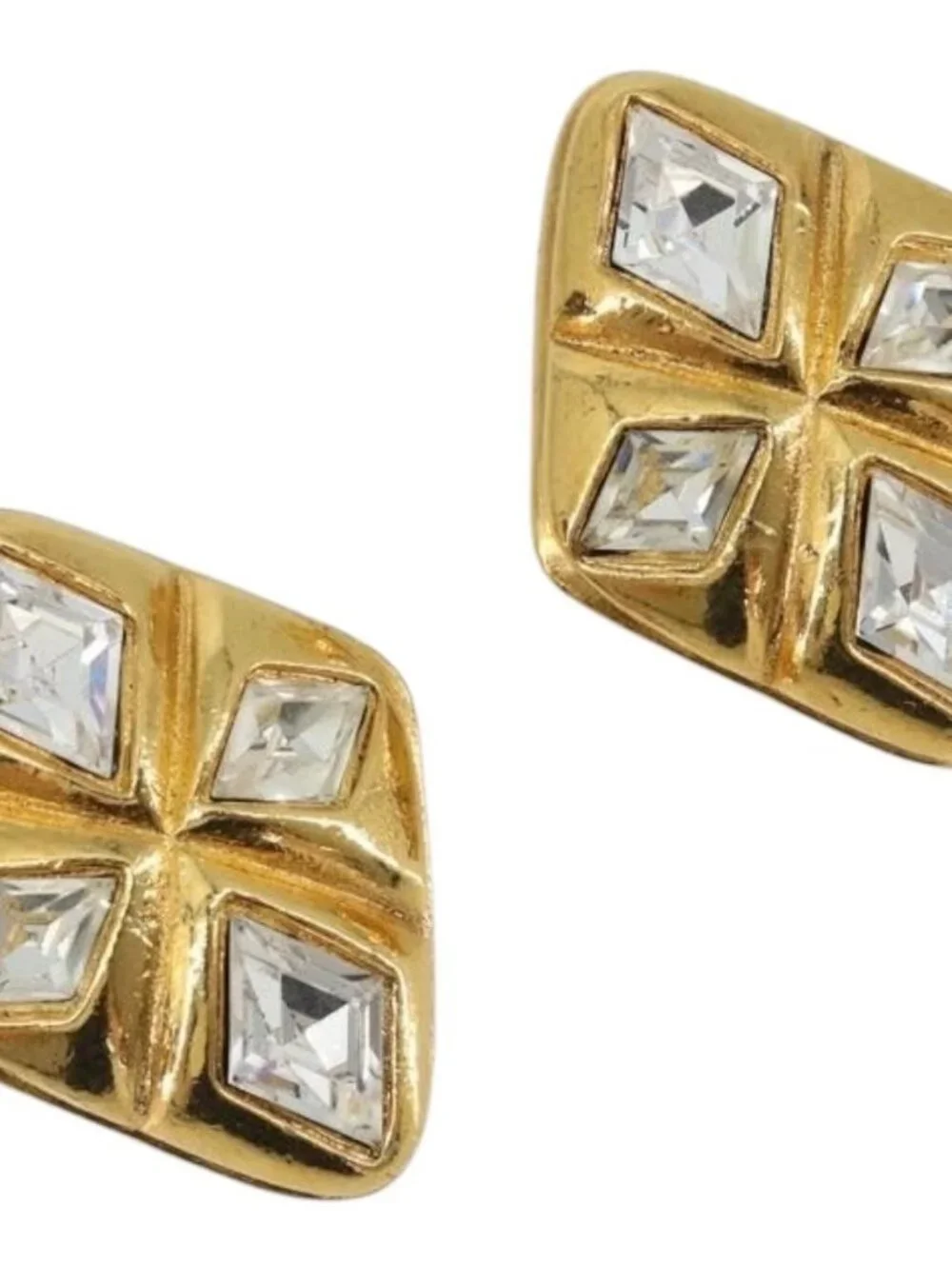 CHANEL Earring Metal Gold Tone CC Auth bs35890